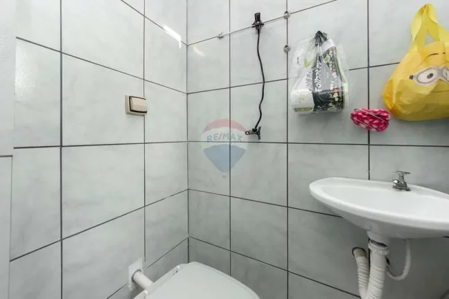 Imagem Terreno de 500m com 2 Casas area livre 400m Cupece 10 vagas