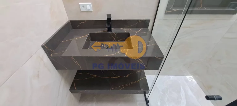 Imagem EXCELENTE CASA COM 3 DORMITÓRIOS Porto Fino