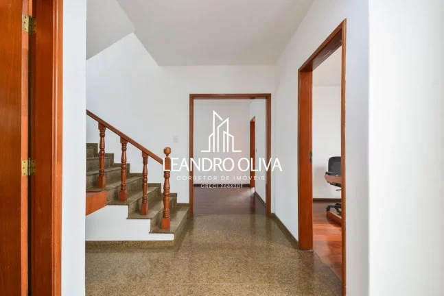 Imagem Sobrado à Venda no Planalto Paulista 331m² | 4 Dorms | Espaço, Conforto e Sofisticação