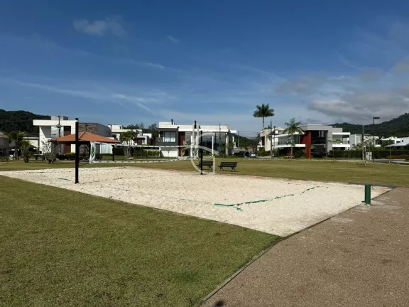 Imagem Terreno em Condomínio Fechado em Pirabeiraba!