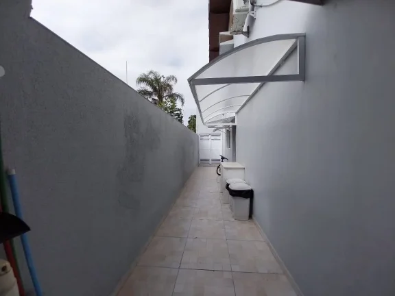 Imagem Casa em rua tranquila para vc e sua familia.