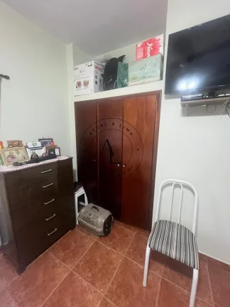 Imagem Casa Aconchegante com 3 Quartos, Edícula e Ótima Área Externa!