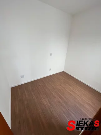 Imagem Imperdível! Casa à venda na Vila Carrão, São Paulo-SP, com 3 quartos, 2 suítes, 3 banheiros, 2 vagas de garagem e 110m².
