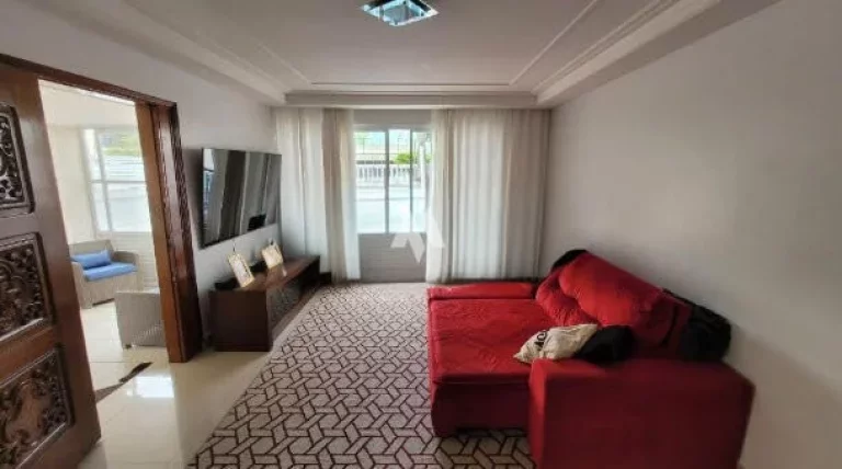 Imagem Casa com 3 quartos - piscina na Ponta da Praia em Santos