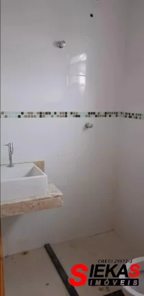 Imagem Imperdível Casa à Venda em São Paulo-SP, Vila Alpina! 3 Quartos, 1 Sala, 2 Banheiros, 2 Vagas, 88m² de Pura Qualidade!