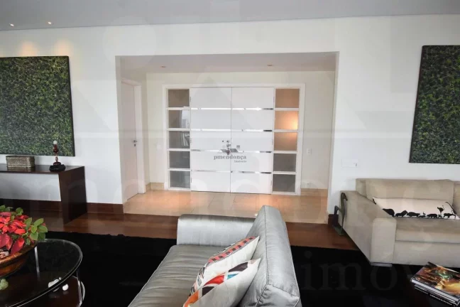 Imagem Apartamentos com terraço gourmet com piso em madeira de demiloção, living para 03 ambientes, 03 s...
