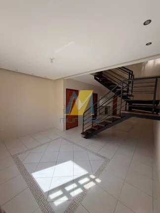 Imagem Casa com 2 dormitórios, quintal e energia sustentável à venda