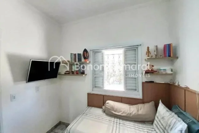 Imagem Casa isolada com 3 dorms , 1 suíte, sala e cozinha planejada. Ambientes com ar-condicionado e área...