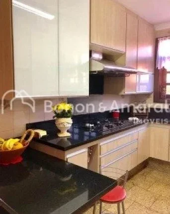 Imagem Linda casa com 900m de terreno e 610 m de construção, escritório, despensa com adega, churrasquei...
