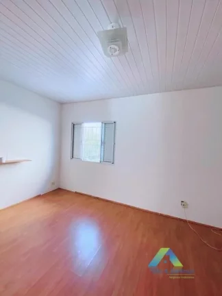 Imagem Belíssimo sobrado,4 dormitórios, 1 suíte com closet, escritório, sala de estar, sala de jantar, lavabo, cozinha espaçosa, despensa, lavanderia.
