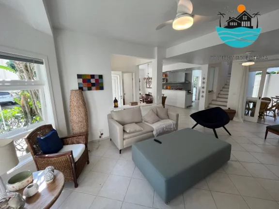 Imagem Alugar Casa anual em Juquehy em Condomínio Fechado - com 4 dormitórios, 2 suíte, 100m da praia - Acomodação máx. 10 pessoas | Juquehy Imobiliária