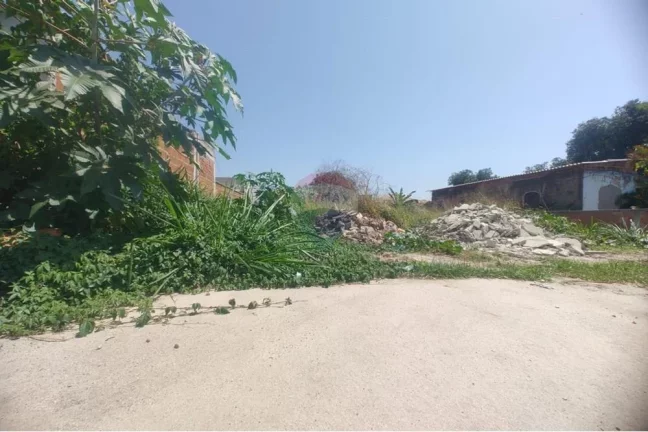 Imagem Excelente Terreno à Venda - Loteamento Manu Manuela, Maricá/RJ