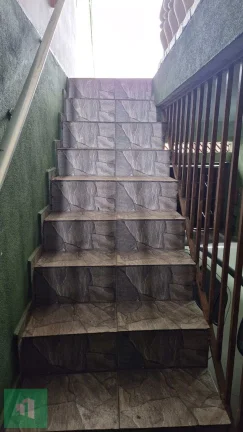 Imagem Sobrado para alugar em Diadema, Taboão, com 4 quartos