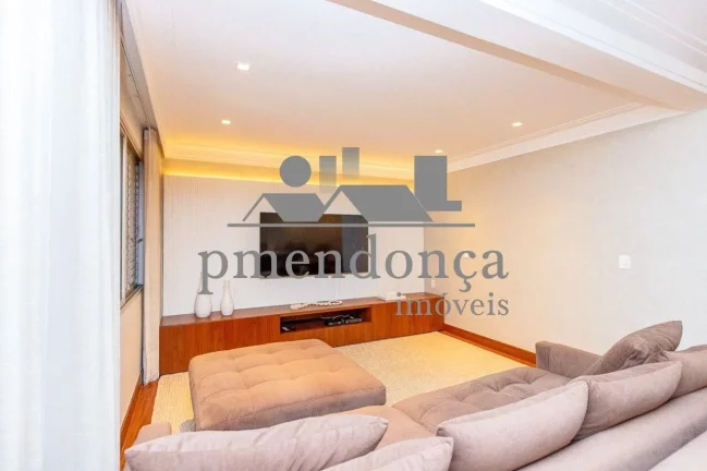 Imagem Apartamento em Higienopolis com 172m², 04 quartos (1 sui­te) e 2 vagas.