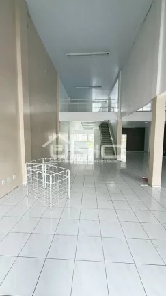 Imagem Sala Comercial com Mezanino na Tocantins - Centro