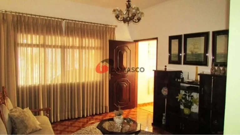 Imagem Casa à venda 2 Quartos, 4 Vagas, 228M², Vila Aquilino, Santo André - SP