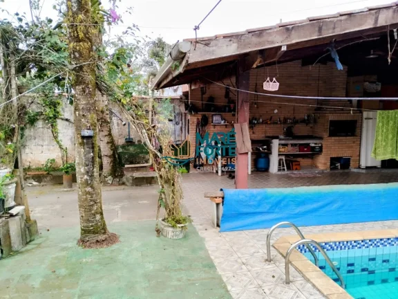 Imagem Casa ampla arejada com Piscina e Jardim em Ubatuba SP