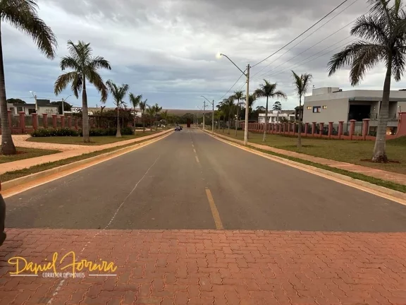 Imagem Lote à venda plano com 400 m² totalmente regularizado