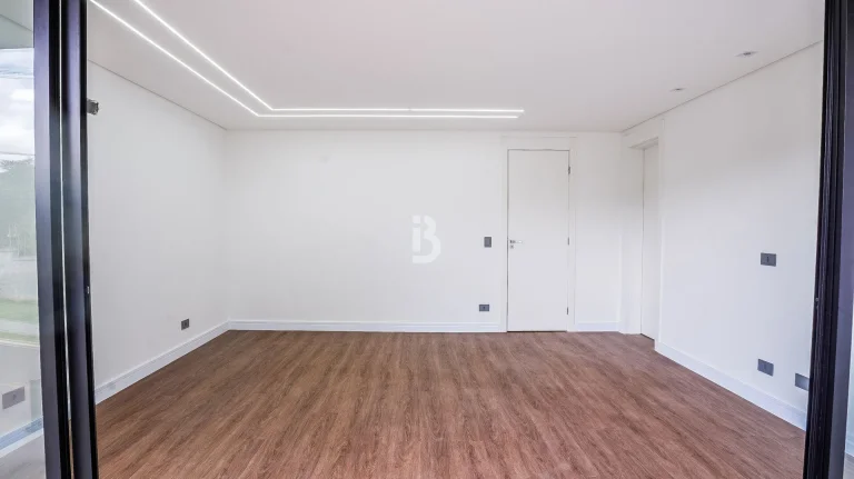 Imagem Casa em Condomínio em Santa Cândida, Curitiba/PR