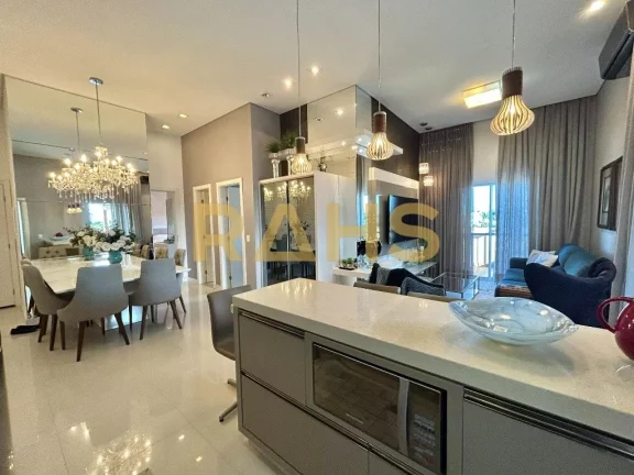 Cobertura mobiliada com 2 suítes, 3 vagas e completa área gourmet à venda no Santo Antonio. Excel...