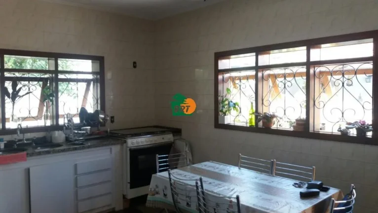 Imagem Casa para Venda em São Roque, Jardim Flórida, 3 dormitórios, 1 suíte, 2 banheiros, 4 vagas