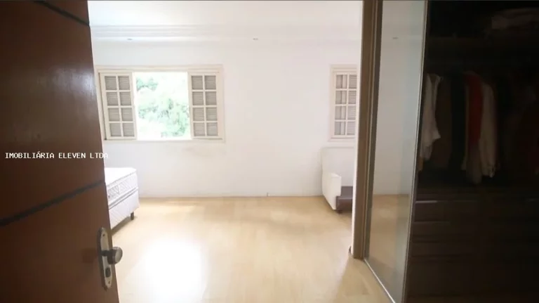 Imagem Sobrado para Venda em Poá / SP no bairro Jardim Fonte Áurea