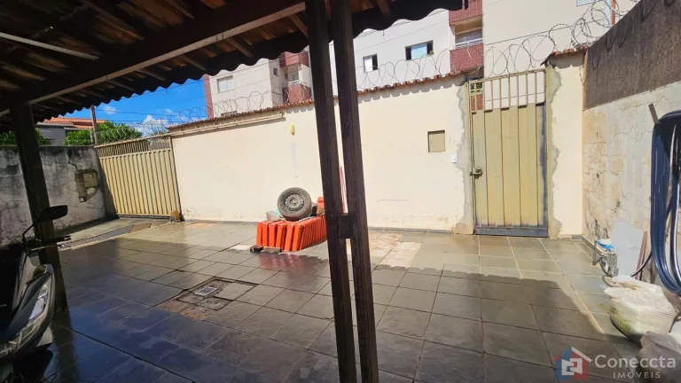 Imagem Casa à venda no bairro São Francisco em Patos de Minas – 4 quartos, suíte, 255m² de área construída