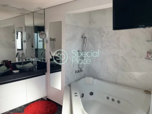 Imagem Lindo apartamento com 360m2 de área privativa, 4 dormitórios ( 4 suítes ) e 4 vagas na garagem. L...
