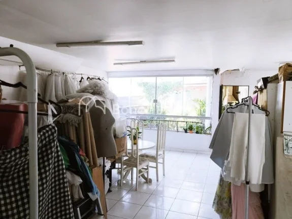 Imagem Venda , salão comercial , bairro Castelo em Campinas !!!
Zoneamento ZC 2
Frente de 10,00 metros . 
...