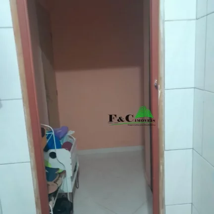 Imagem Casa para Venda em Limeira, Parque Pompeu, 3 dormitórios, 2 banheiros, 3 vagas