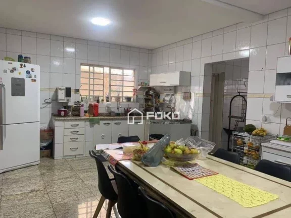Imagem Sobrado com 3 dormitórios, 295 m² - venda por R$ 700.000,00 ou aluguel por R$ 4.000,00/mês - Vila Flórida - Guarulhos/SP