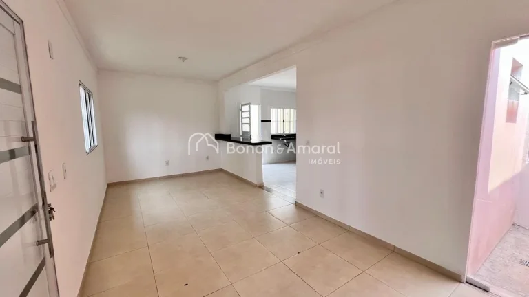 Imagem Casa Moderna com 3 Dormitórios

Dormitórios: 3 quartos, sendo 1 suíte com banheiro privativo.
Sal...