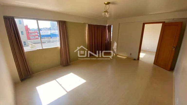 Imagem Apartamento Ed. Cainã - 3 Dormitórios Semi-Mobiliado no Centro