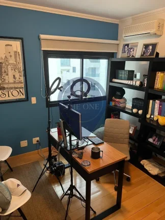 Imagem Espaçoso apartamento de alto padrão com 4 quartos e 3 suítes em Santa Cecília, São Paulo-SP