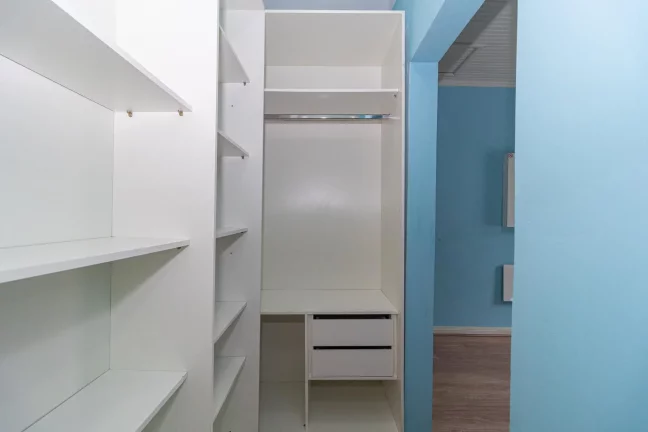 Imagem Casa Residencial de 4 quartos no bairro Campo Comprido