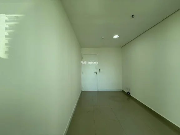 Imagem Conjunto Comercial à Venda na Aclimação: 2 Salas e 1 Vaga de Garagem em São Paulo-SP