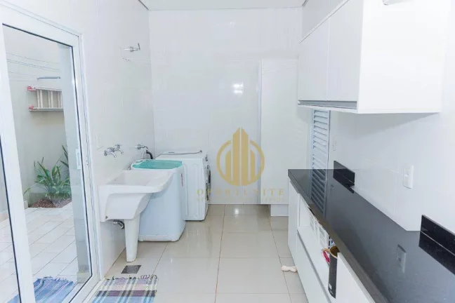 Imagem Casa Alto Padrão 4 dormitórios sendo 3 Suítes - Condomínio Acácias Village - Cravinhos