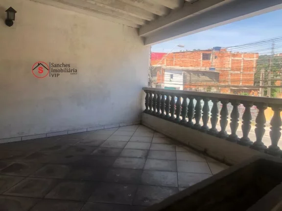 Imagem Sobrado à Venda em Santo Andr?(C) com 2 dormitórios , sala, cozinha, banheiro e lavanderia,com garagem coberta para dois carros. Fundos com quintal gran