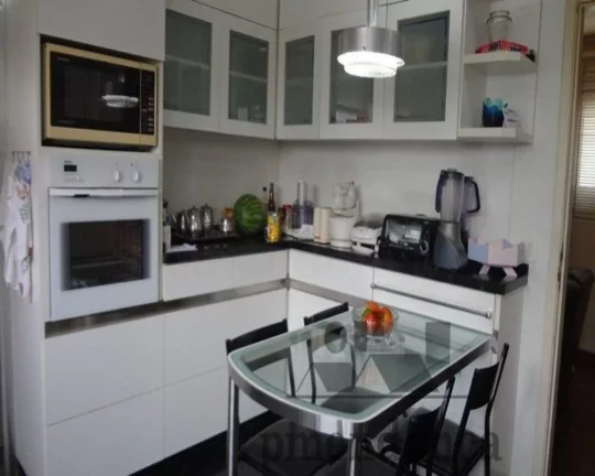 Imagem Apartamento em excelente estado de conservação. Living para 04 ambientes, lavabo, 04 dormitórios ...