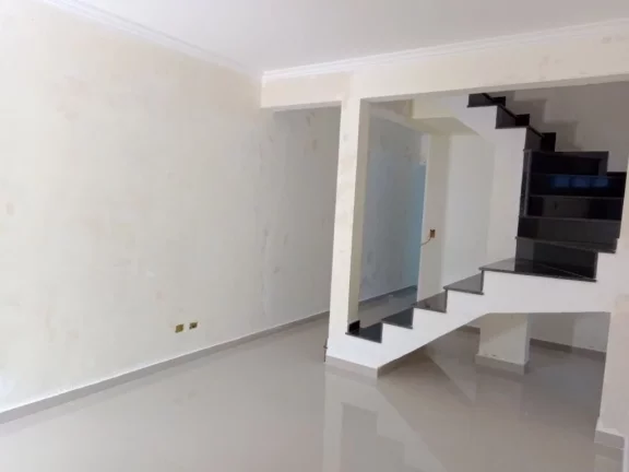 Imagem Sobrado com 4 dormitórios à venda, 186 m² por R$ 650.000,00 - Jardim Cacique - Suzano/SP