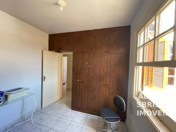 Imagem Casa estilo sobrado com 3 dormitórios cozinha e ampla sala a venda na região central de Itu SP