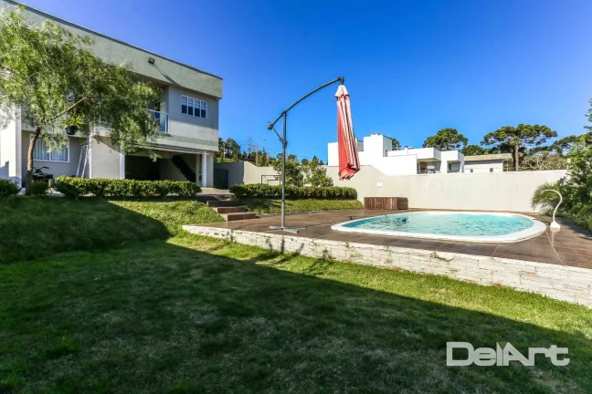 Imagem CASA RESIDÊNCIAL EM CONDOMÍNIO FECHADO (alto padrão) - Com PISCINA AQUECIDA em Mafra/SC - 237.00m2 de construção - 535,00m2 de Terreno.