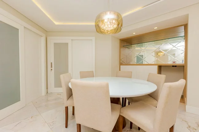 Imagem Apartamento 5 suítes no Água Verde