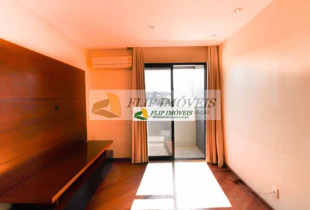 Imagem More em um apartamento com 107 m² com 3 quartos 2 garagens paralelas no miolo Cambuí - Campinas - SP