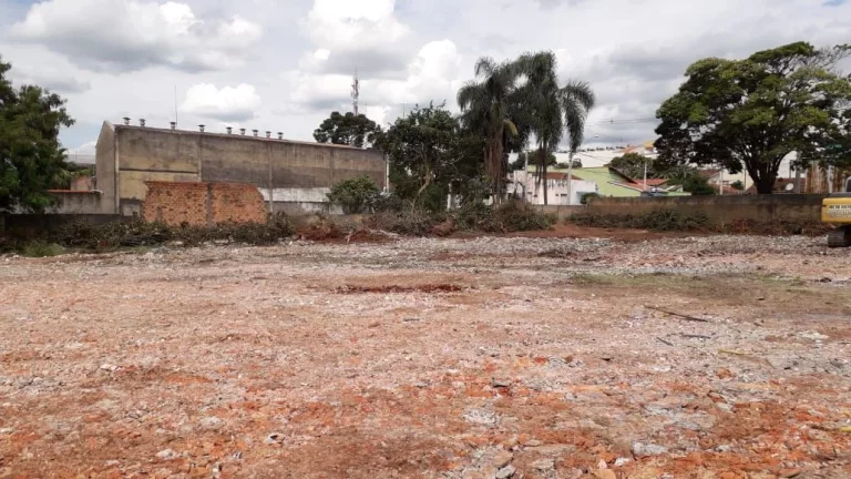 Imagem Terreno a venda no Centro de Tatuí/SP.