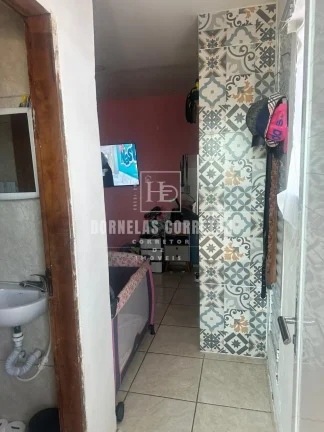 Imagem Invista e More: Casa com 2 Quartos + 2 Pontos Comerciais no Pina!