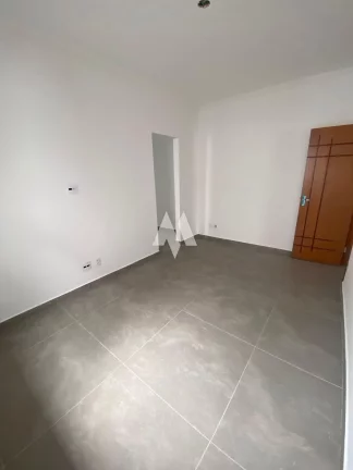 Imagem Casa Sobreposta com 4 Dormitórios e 2 suítes - Embaré / Santos