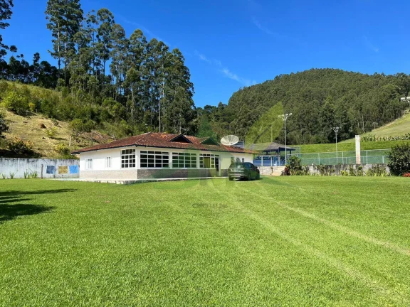 Imagem Fazenda em Joanópolis: Refúgio Rural Próximo à Cachoeira dos Pretos