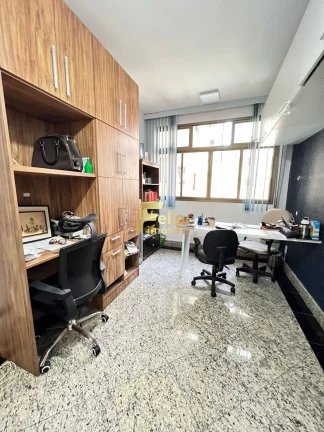 Imagem Oportunidade única! Apartamento de luxo à venda com localização privilegiada de frente para o mar!