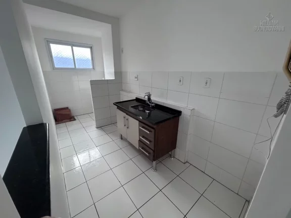 Imagem Caiçara te chama: apartamento a 820m da praia por R$ 280 mil